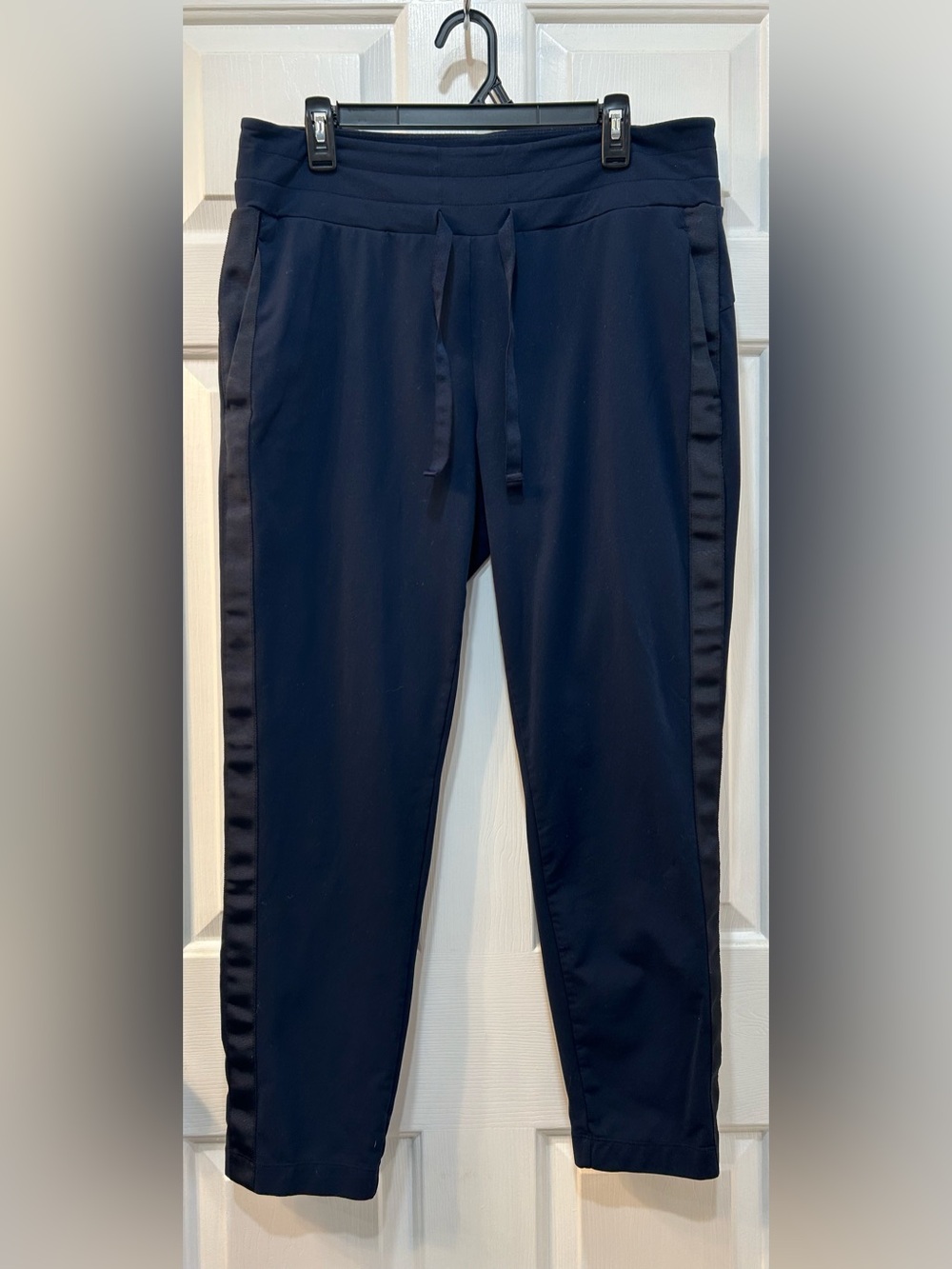 Athleta Women's Metro Downtown Navy Blue Ankle Pants Sz L Tall Casual Athleisure